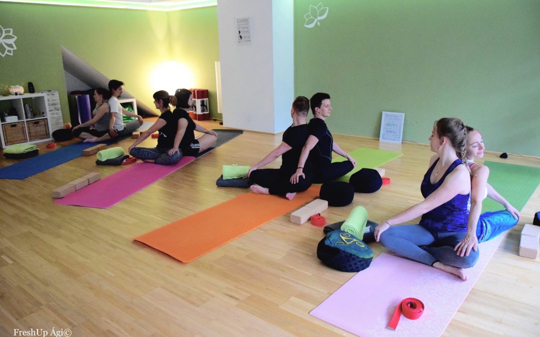 Partner Yoga
